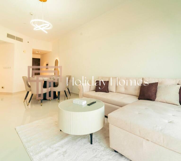 Brand New Modern One Bed Luxury Dubai