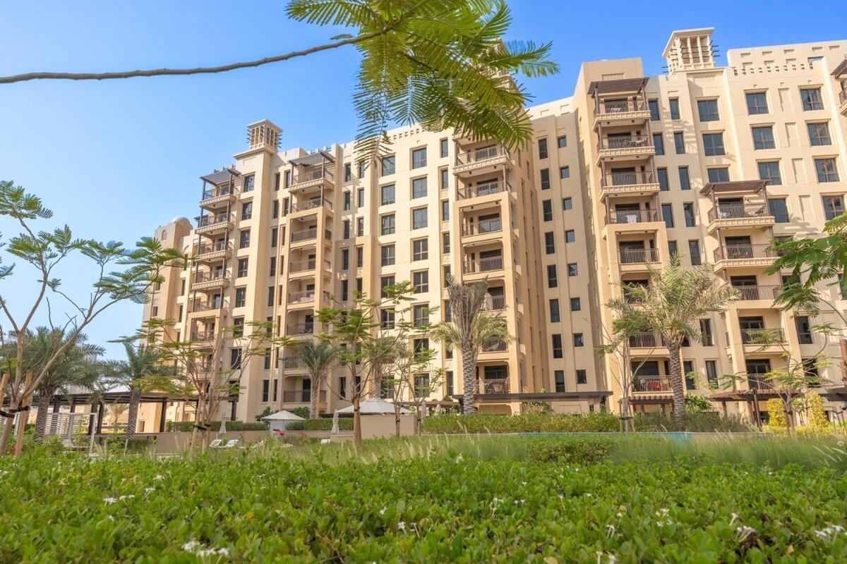 Warm And Earthy 1-bedroom Perfect For Family In Madinat Jumeirah Living! * Dubai