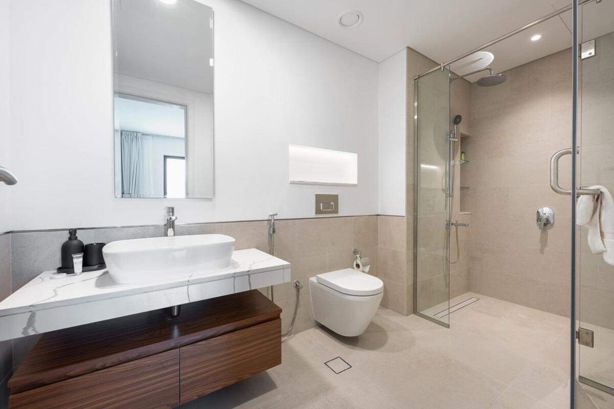 Warm And Earthy 1-bedroom Perfect For Family In Madinat Jumeirah Living!