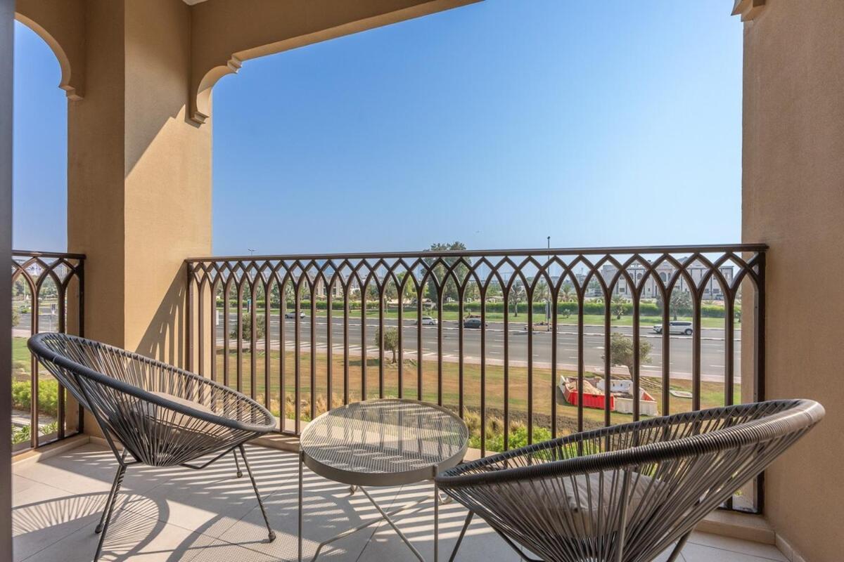 Warm And Earthy 1-bedroom Perfect For Family In Madinat Jumeirah Living! Apartment