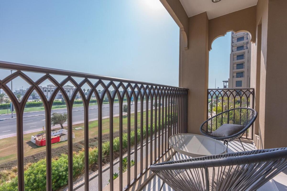 Apartment Warm And Earthy 1-bedroom Perfect For Family In Madinat Jumeirah Living! Dubai