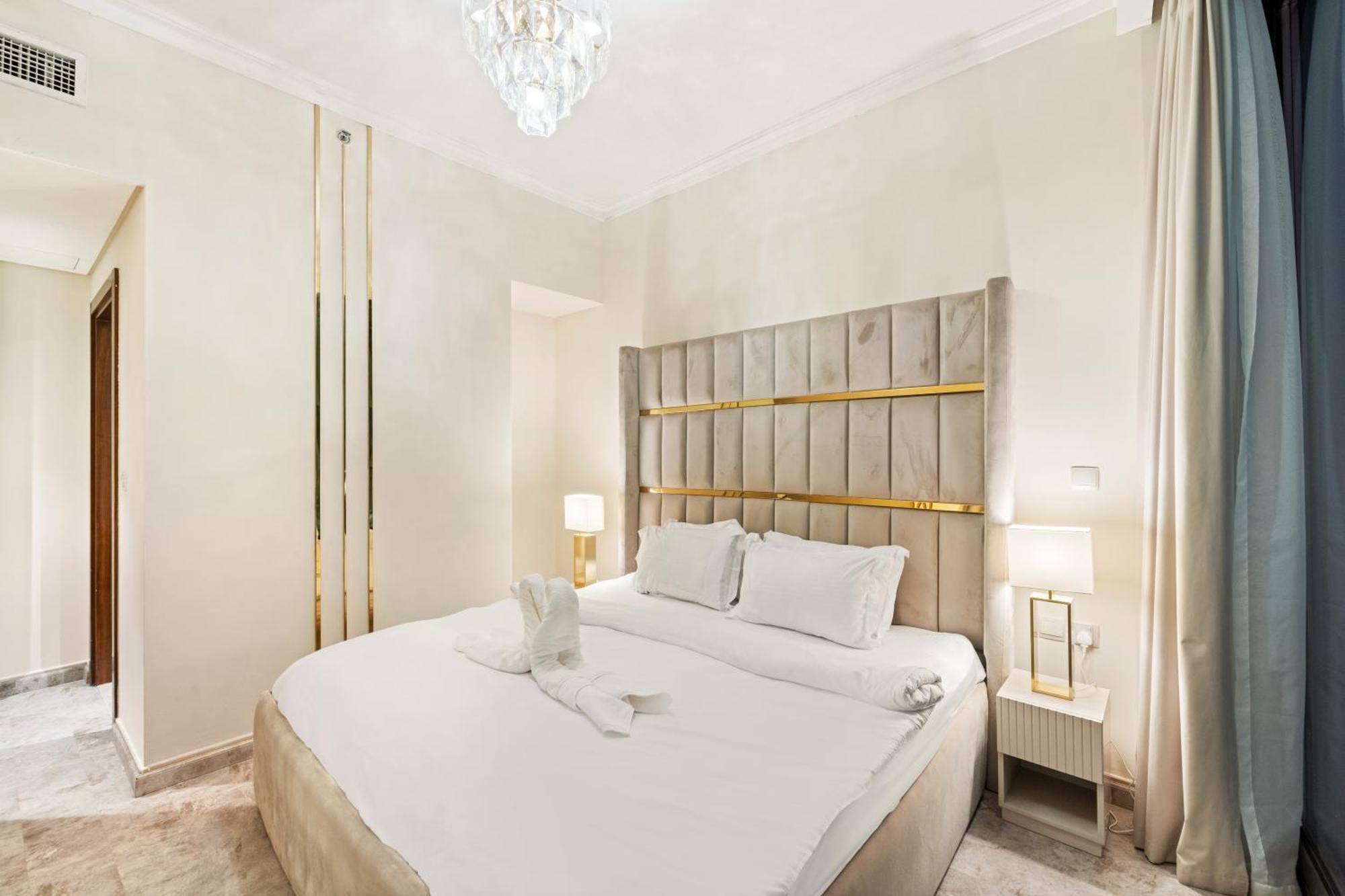 Apartment First Class 2br With Full Skyline & Sea View Dubai