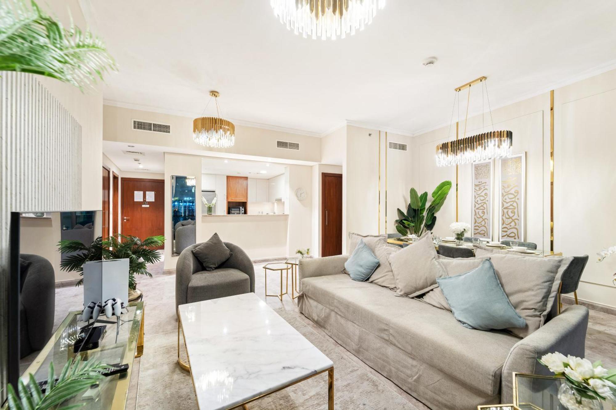 First Class 2br With Full Skyline & Sea View Dubai