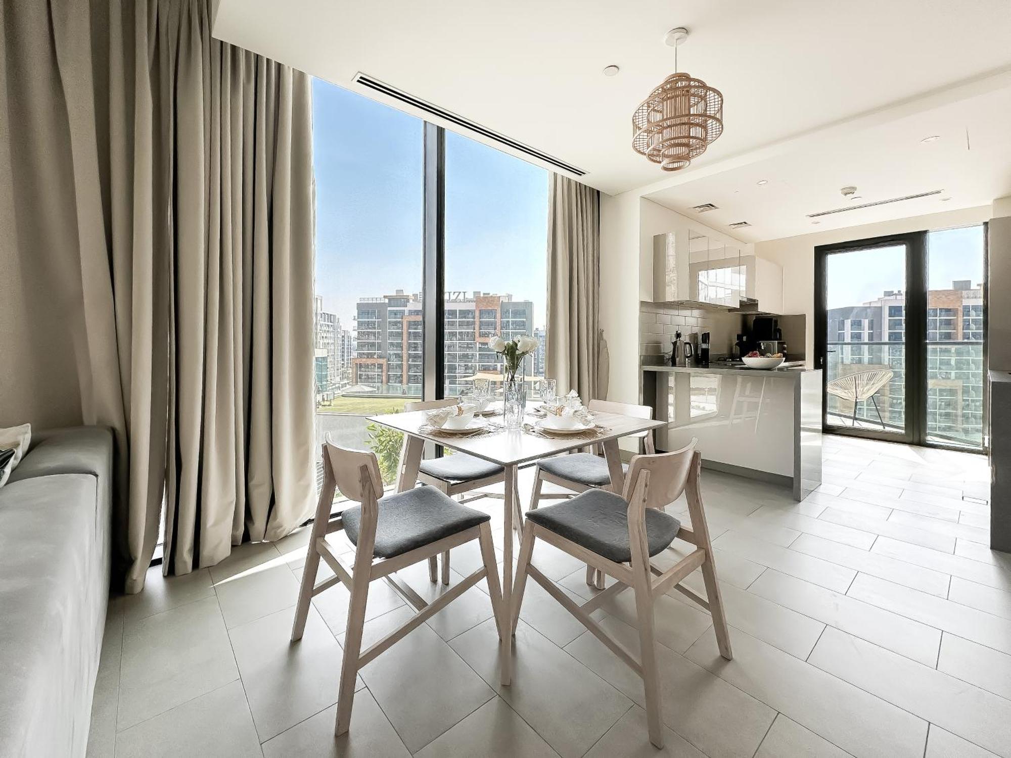 Trophy - Alfresco 2bdr Apartment Dubai