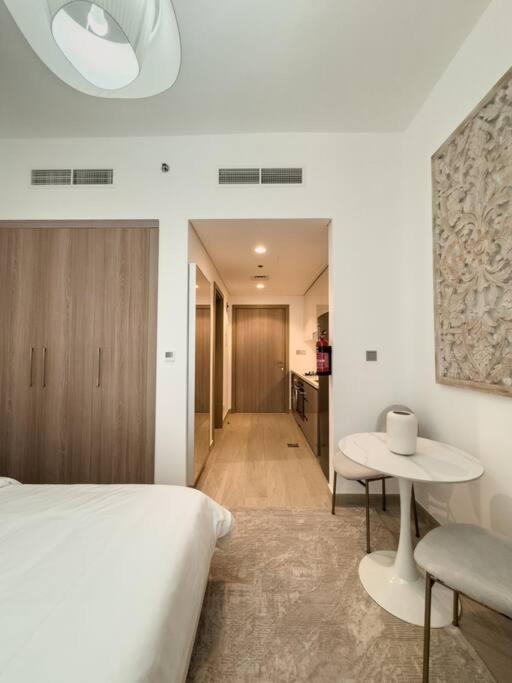Apartment Newly Furnished Azizi Riviera 37 Al Meydan *