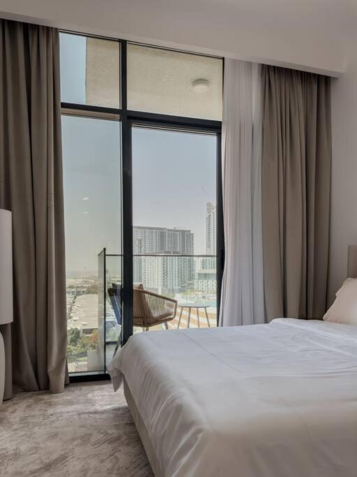 Newly Furnished Azizi Riviera 37 Al Meydan Apartment