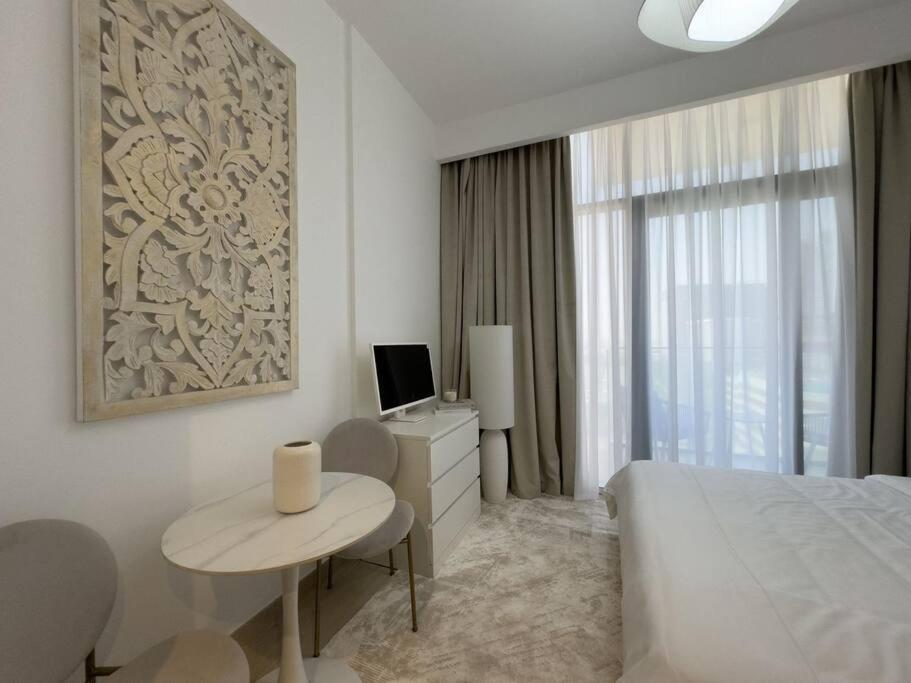Apartment Newly Furnished Azizi Riviera 37 Al Meydan *