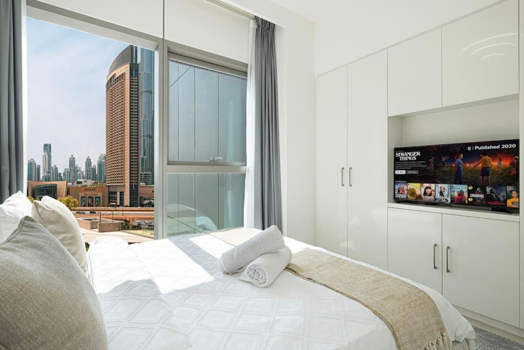 Maxstays - Stunning Burj Khalifa View - Mall Access - Infinity Pool * Dubai