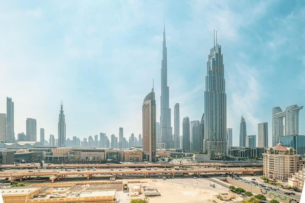 Apartment Maxstays - Stunning Burj Khalifa View - Mall Access - Infinity Pool Dubai
