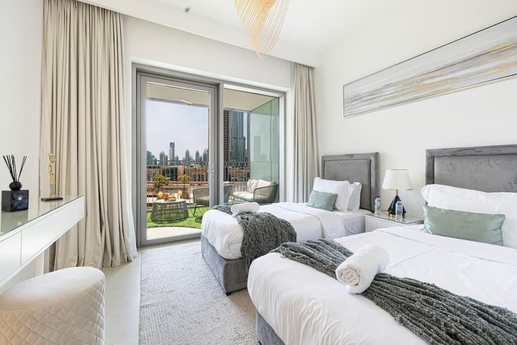 Maxstays - Stunning Burj Khalifa View - Mall Access - Infinity Pool *