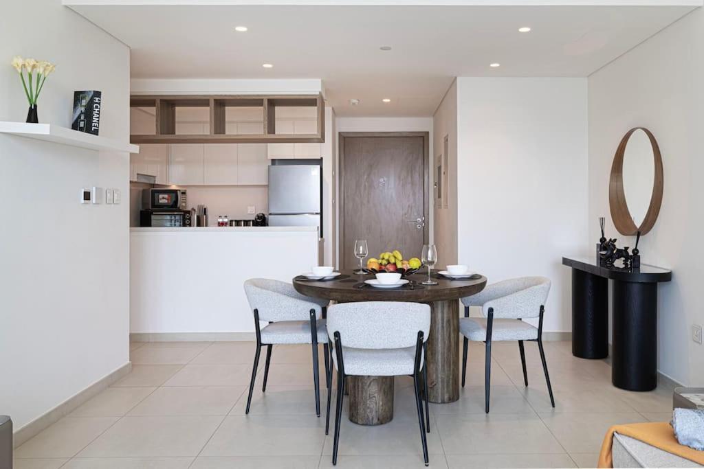 Apartment Maxstays - Stunning Burj Khalifa View - Mall Access - Infinity Pool