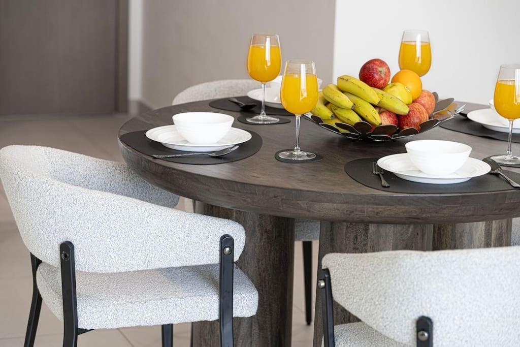 Apartment Maxstays - Stunning Burj Khalifa View - Mall Access - Infinity Pool Dubai