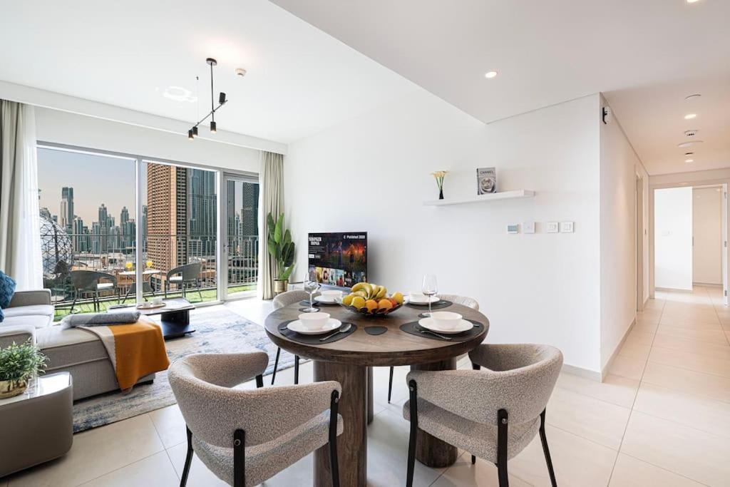 Apartment Maxstays - Stunning Burj Khalifa View - Mall Access - Infinity Pool