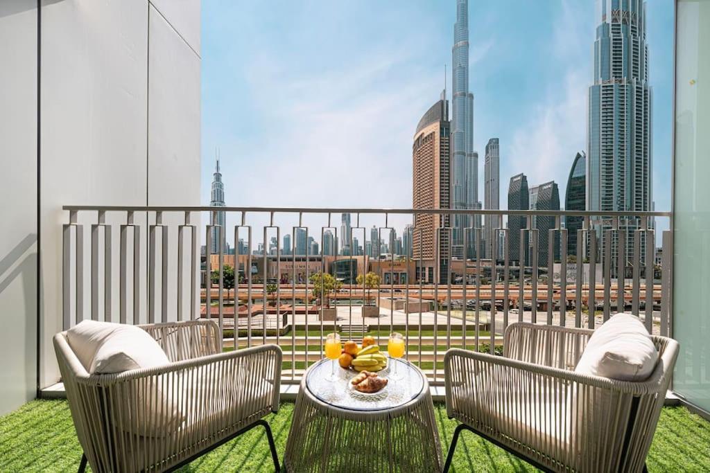 Maxstays - Stunning Burj Khalifa View - Mall Access - Infinity Pool