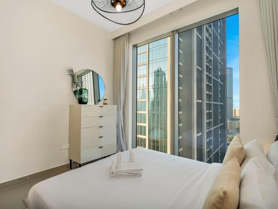 Dream Location - Luxury And Comfort In * Dubai