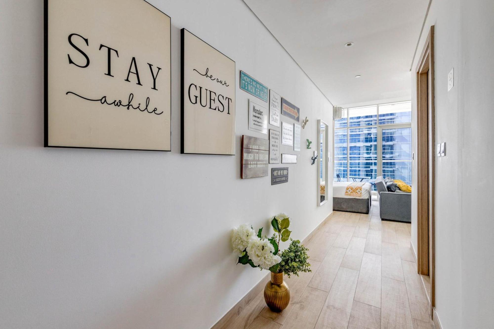 Apartment Knokey Marina Comfortable With Pool And Gym Dubai