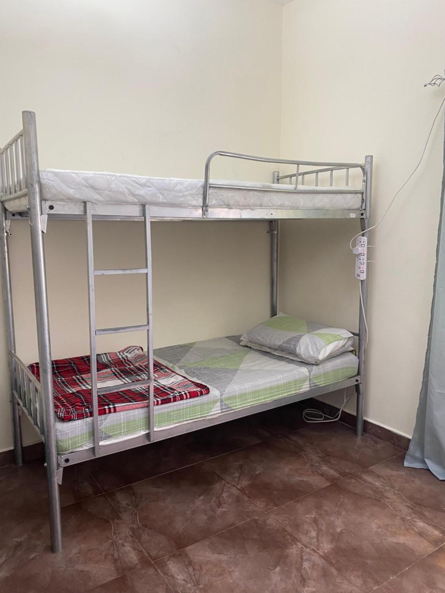 Sakhra Hostel * Dubai