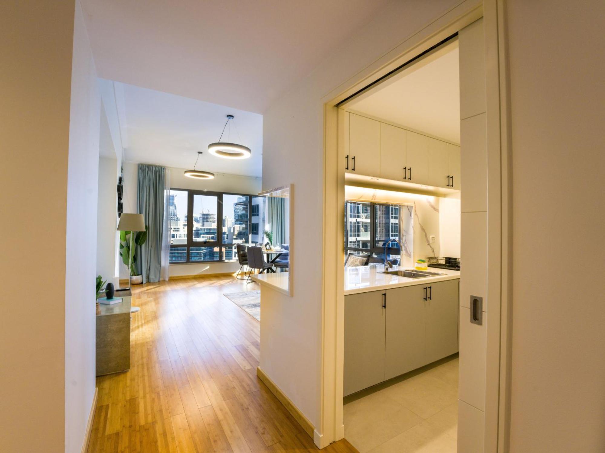 Easygo- Amazing 1bdr With View South Ridge- Downtown * Dubai