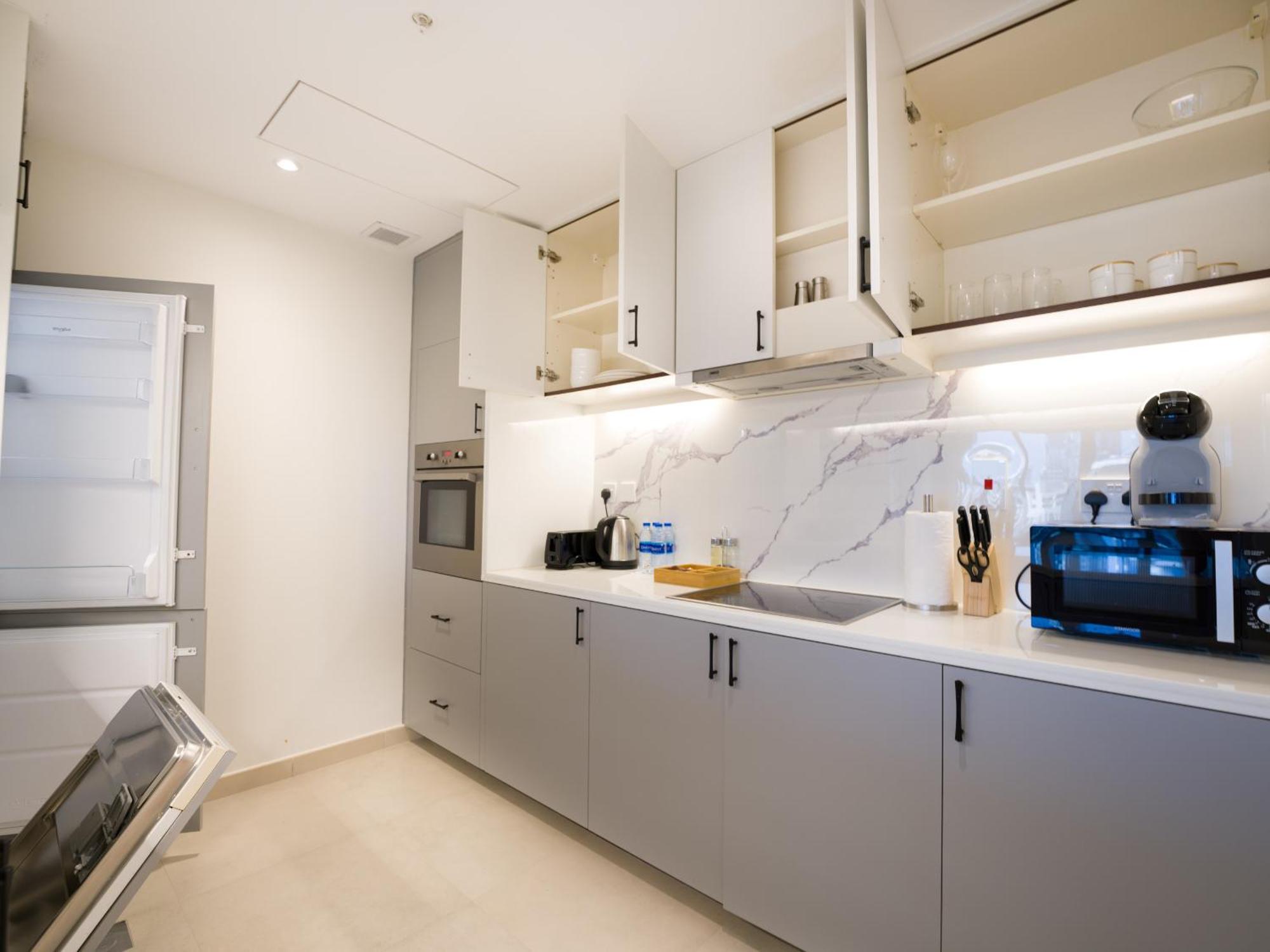Easygo- Amazing 1bdr With View South Ridge- Downtown *