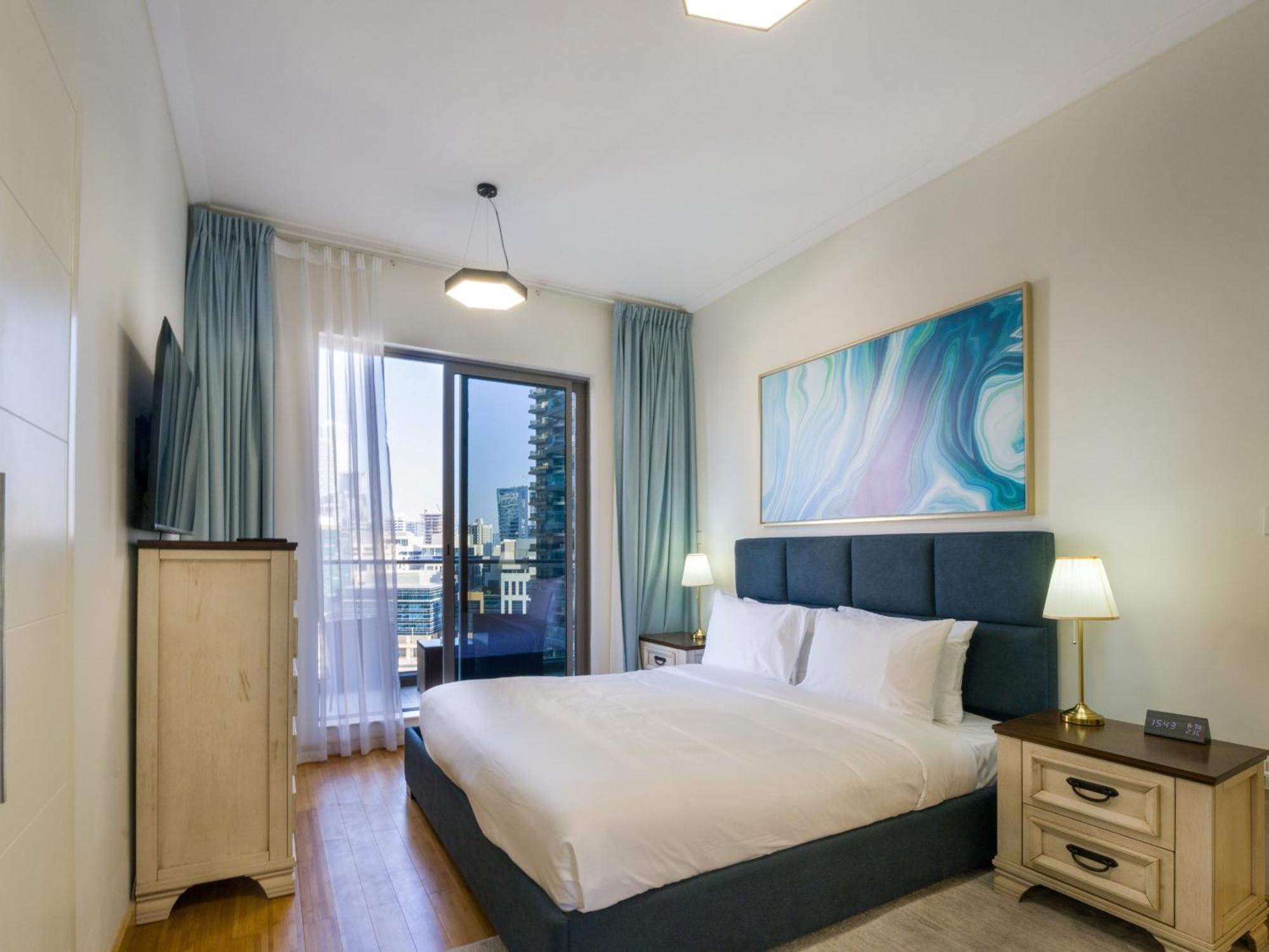 Easygo- Amazing 1bdr With View South Ridge- Downtown Dubai