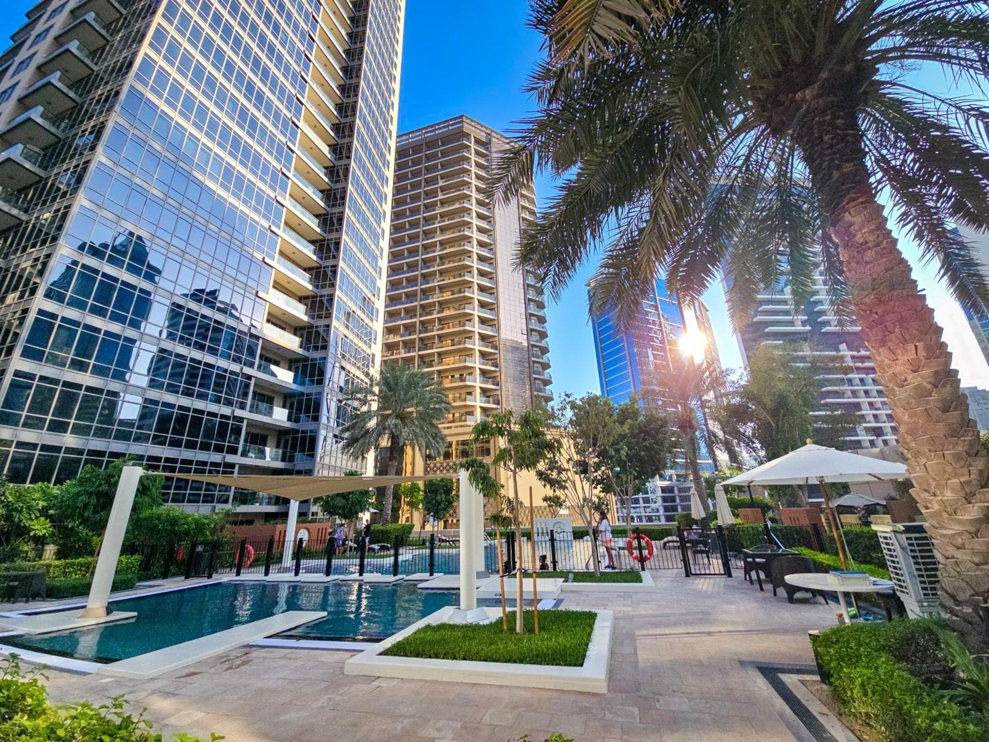 Easygo- Amazing 1bdr With View South Ridge- Downtown Apartment Dubai