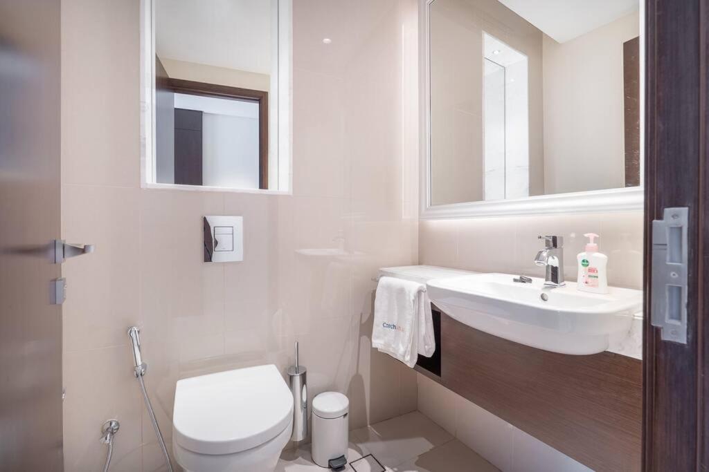 Luxury Living - Spectacular Burj Khalifa Views Apartment Dubai