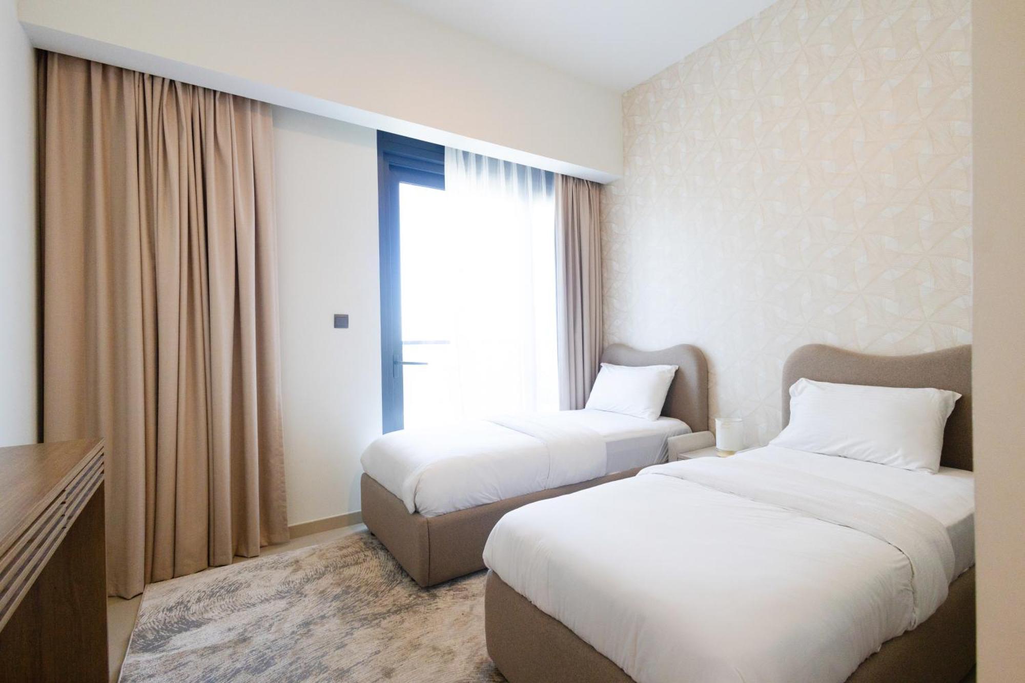 Mh - Act Tower - Downtown - Burj View 3bhk -ref4008