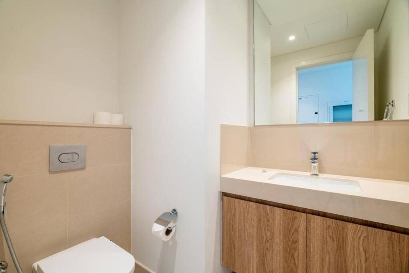 Apartment Prime Location Full Burj View In Downtown Dubai