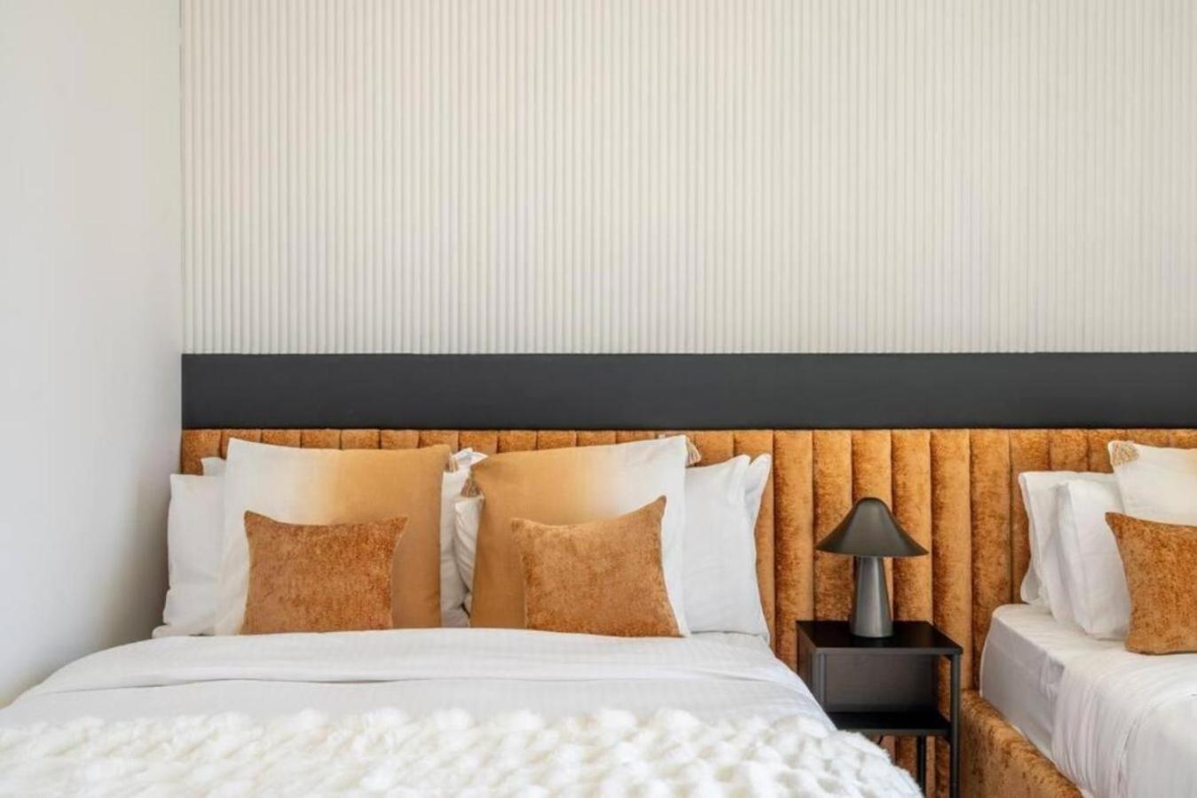 Apartment Prime Location Full Burj View In Downtown *