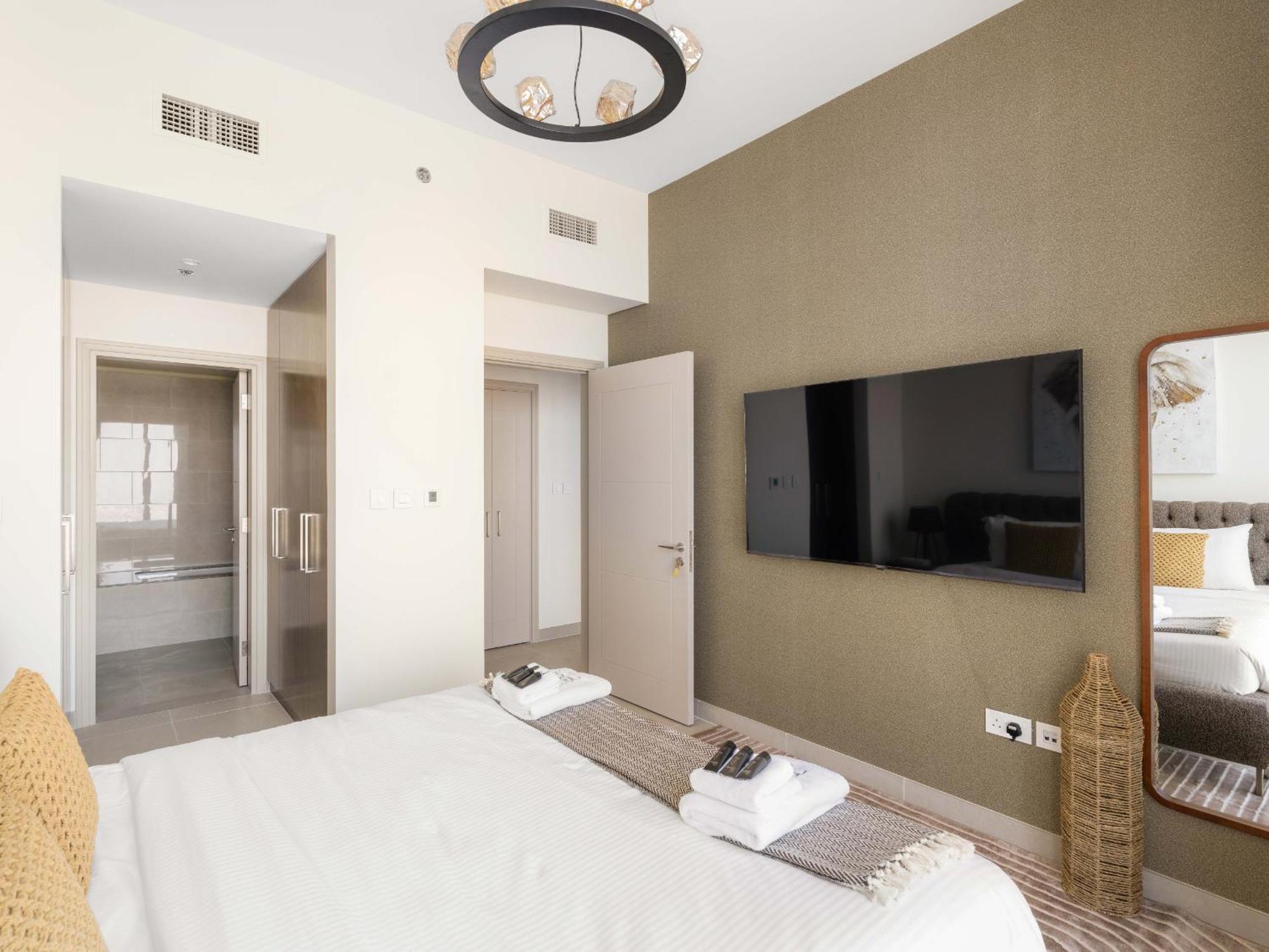 Elegant 2bdr In Downtown-32 * Dubai