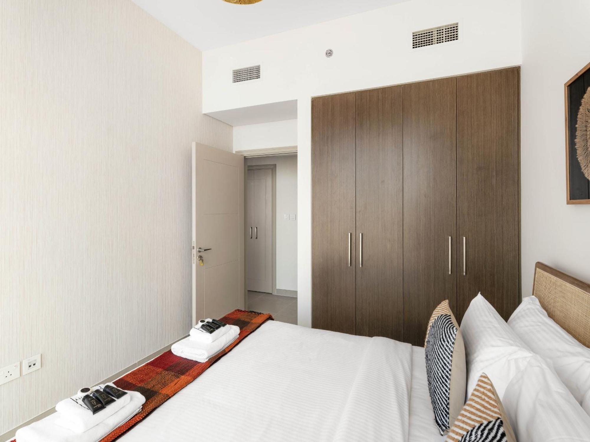 Elegant 2bdr In Downtown-32 Apartment *
