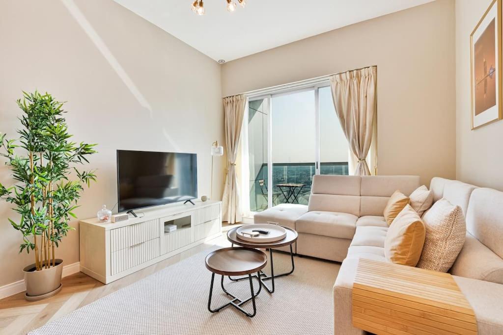 Urban Oasis 1br In Armada With Cityscape Views Apartment Dubai