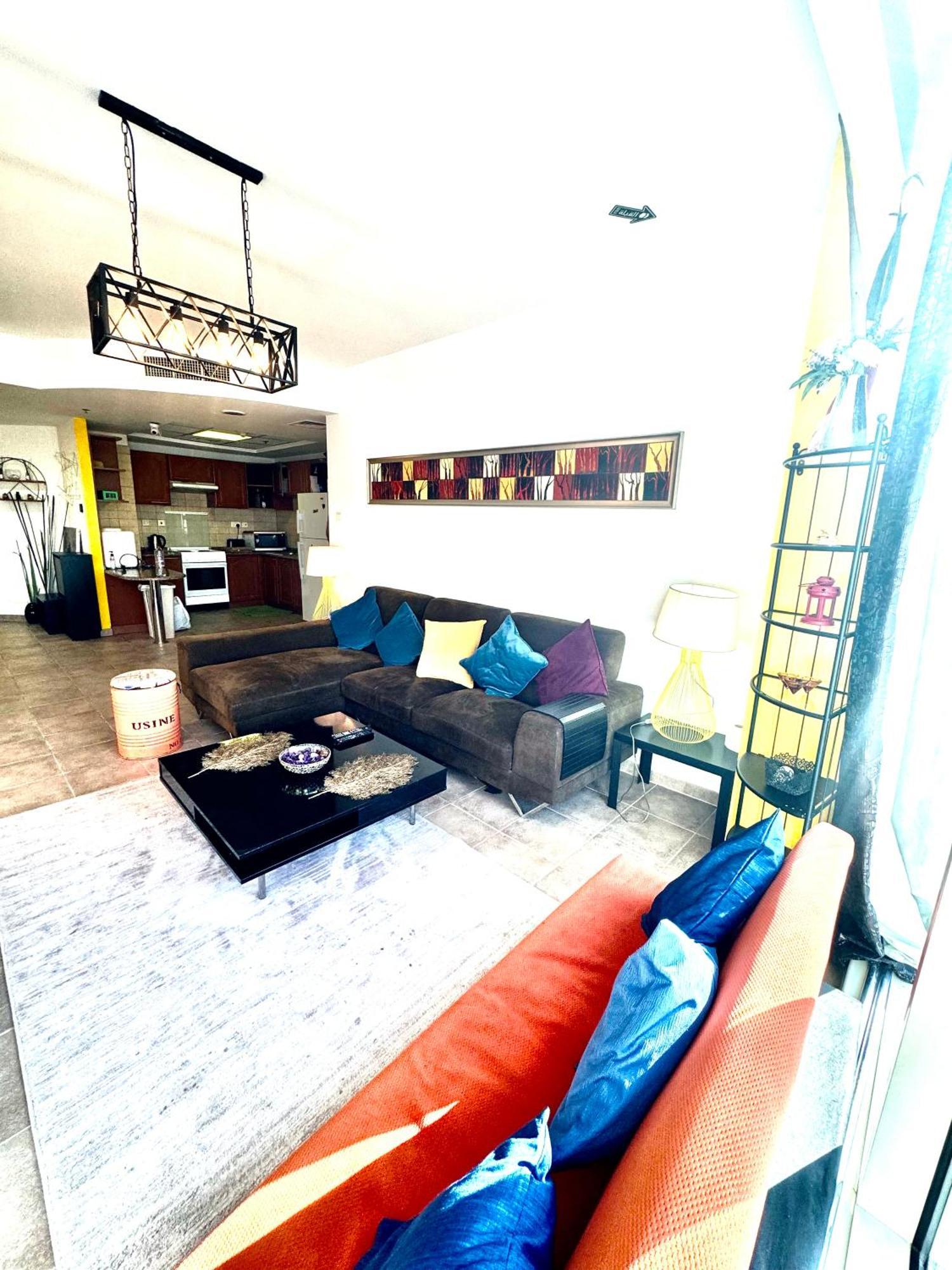 Homestay Travelers Backpackers Dubai