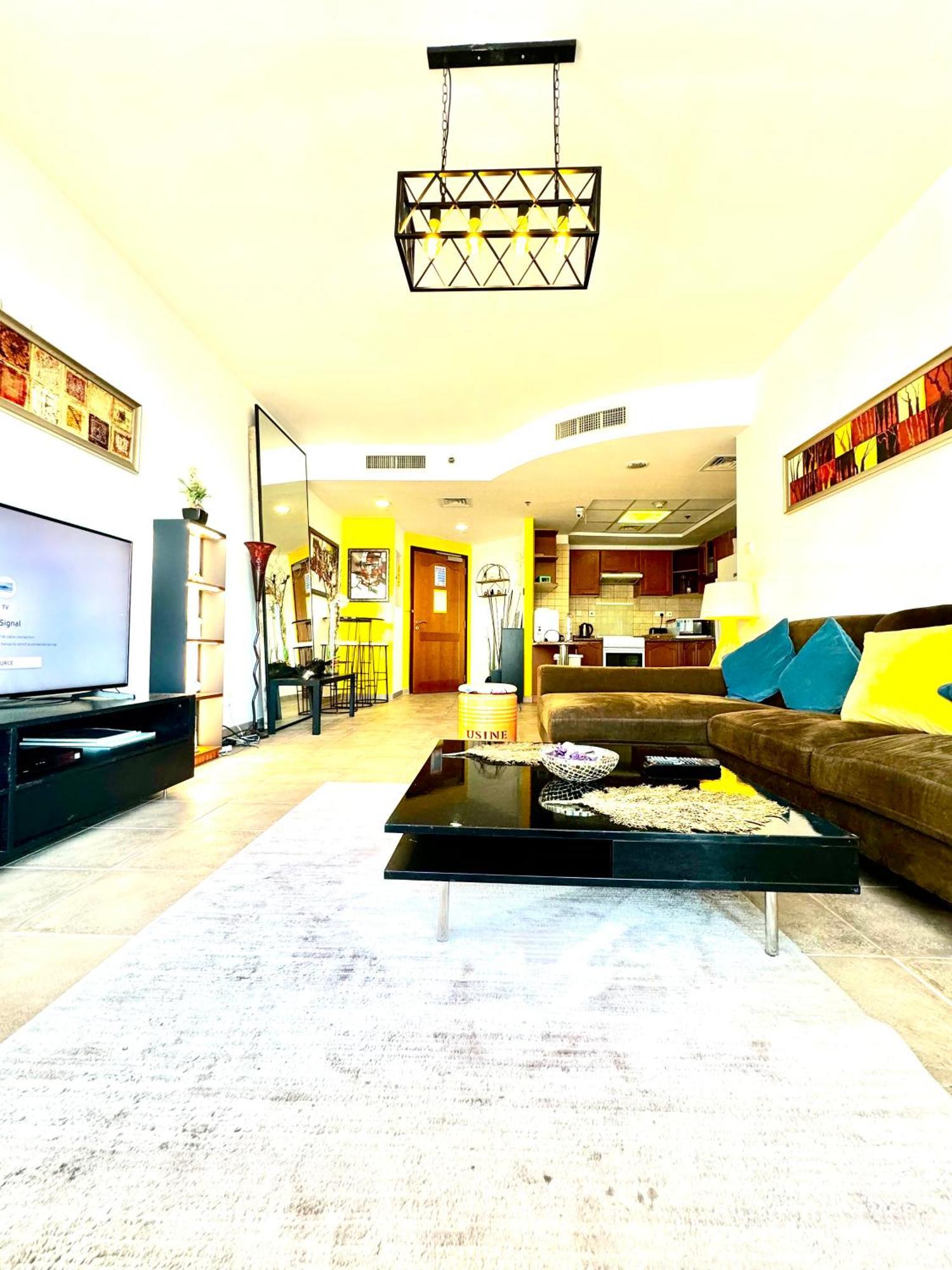 Travelers Backpackers Homestay