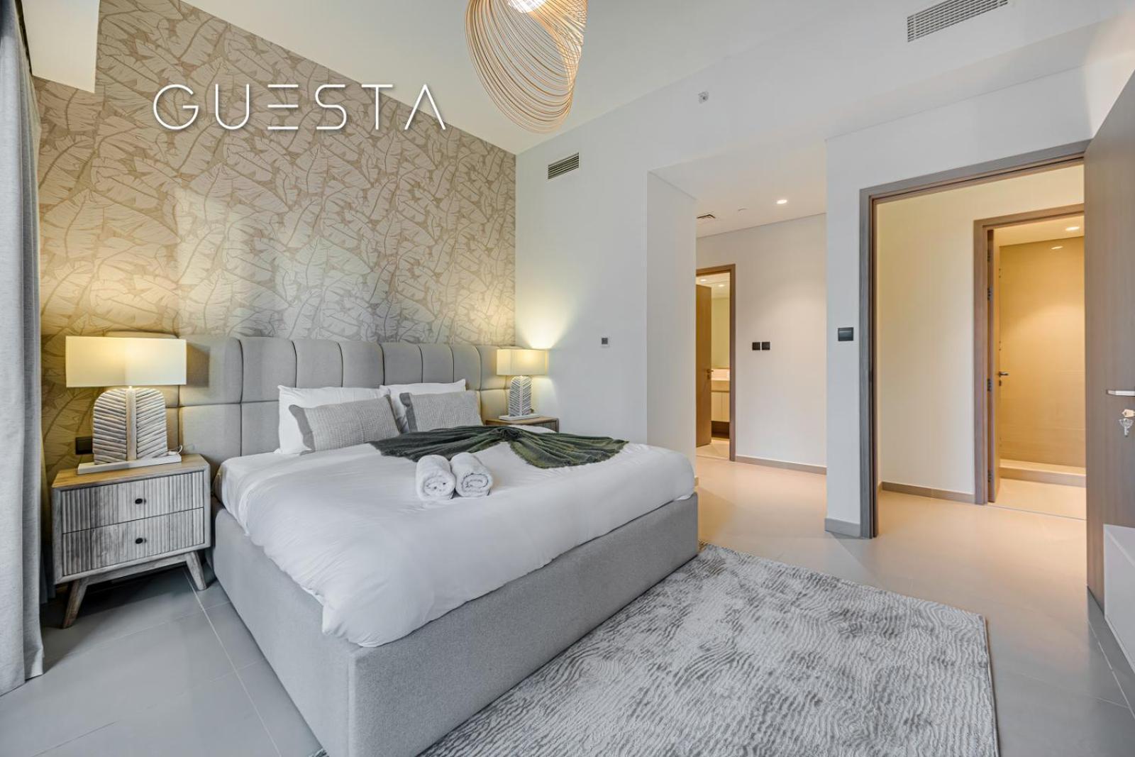 Act One Act Two By Emaar - Burj Khalifa View, Downtown Apartment *