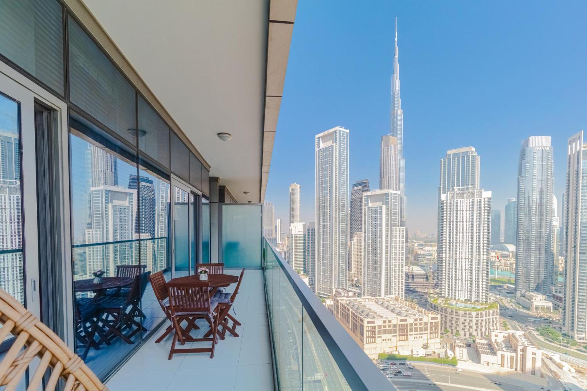 Burj Khalifa Downtown Views * Dubai