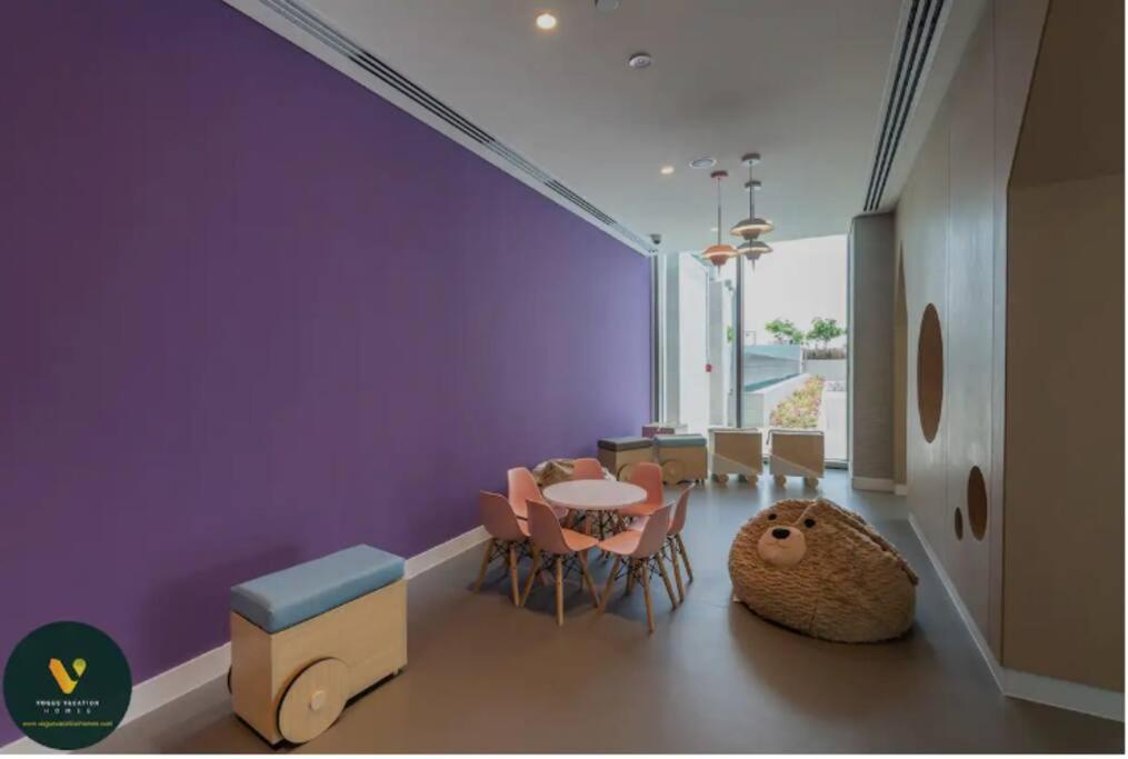 Downtown Views Ii - Vogue One Bedroom With Balcony, Opposite Mall Skybridge Apartment *