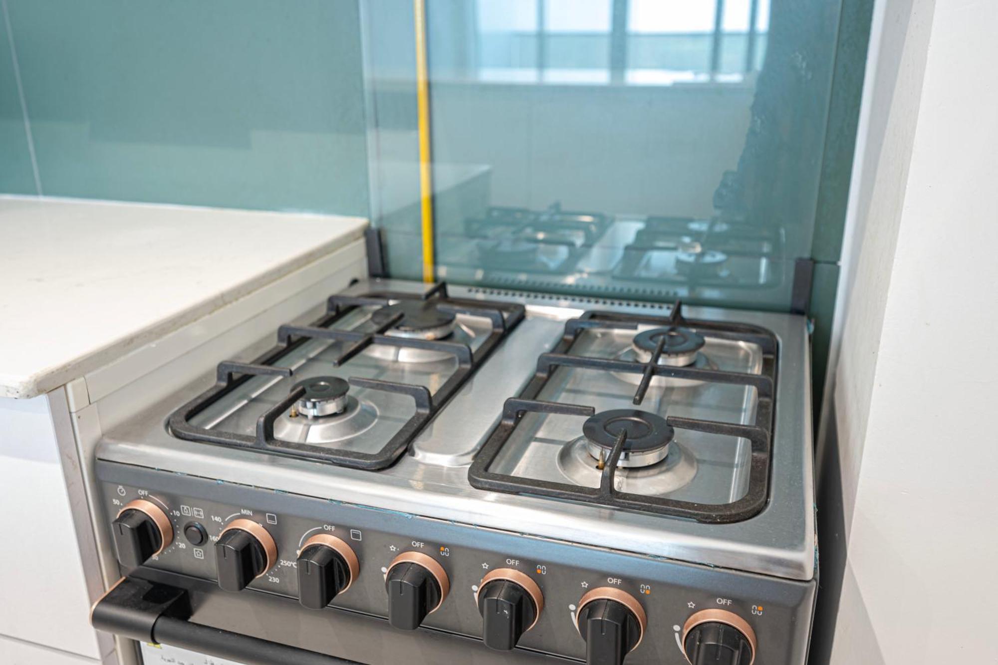 In Dubailand - Bright And Airy Apartment