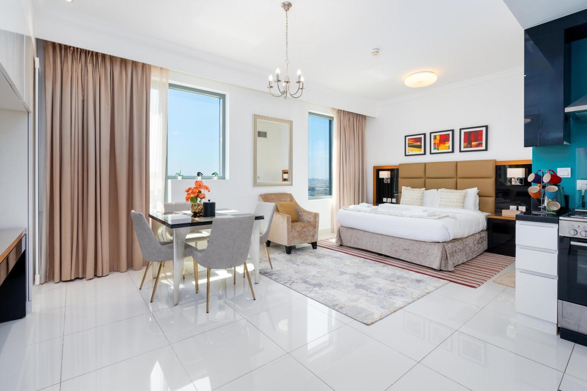 Vacay Lettings - Damac Capital Bay Tower Dubai