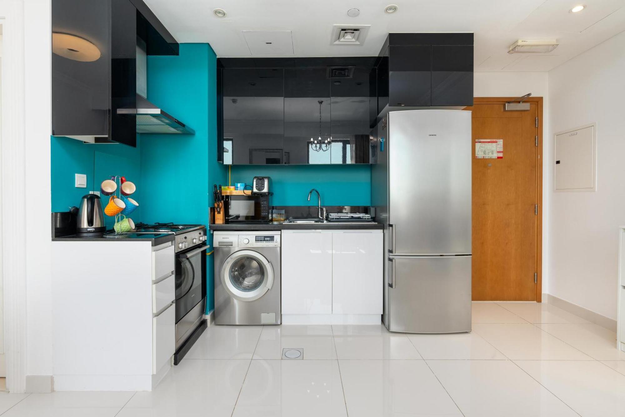 Vacay Lettings - Damac Capital Bay Tower Apartment
