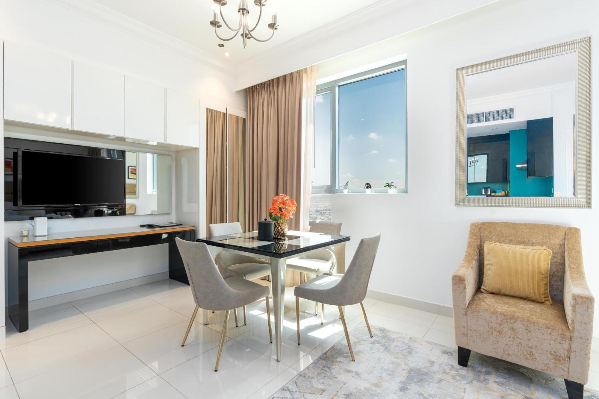 Apartment Vacay Lettings - Damac Capital Bay Tower Dubai