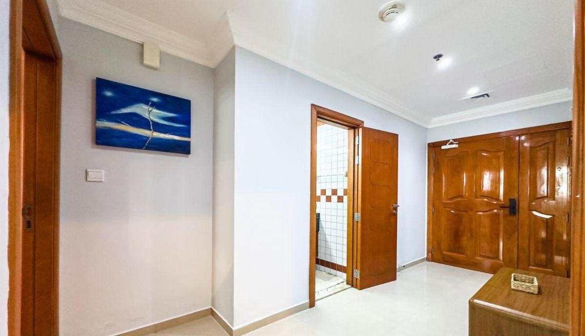 Amazing 1 Bed In Marina Apartment Dubai