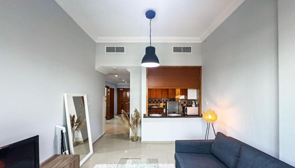 Amazing 1 Bed In Marina Apartment *