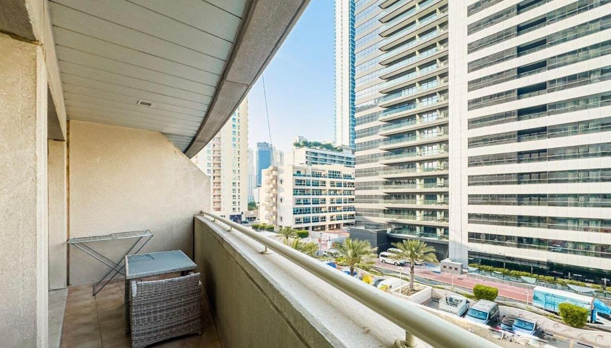Apartment Amazing 1 Bed In Marina