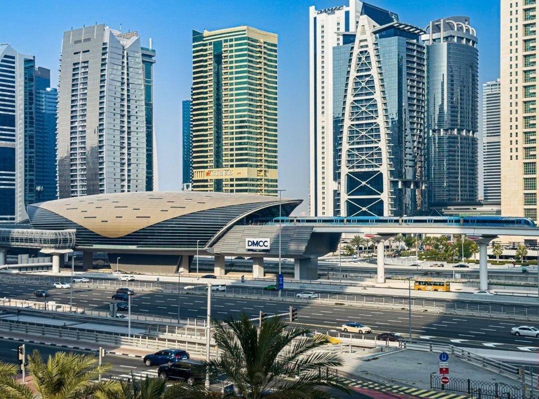 Amazing 1 Bed In Marina * Dubai