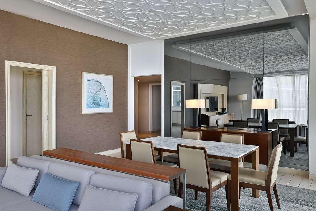 Doubletree By Hilton Jumeirah Resort Dubai