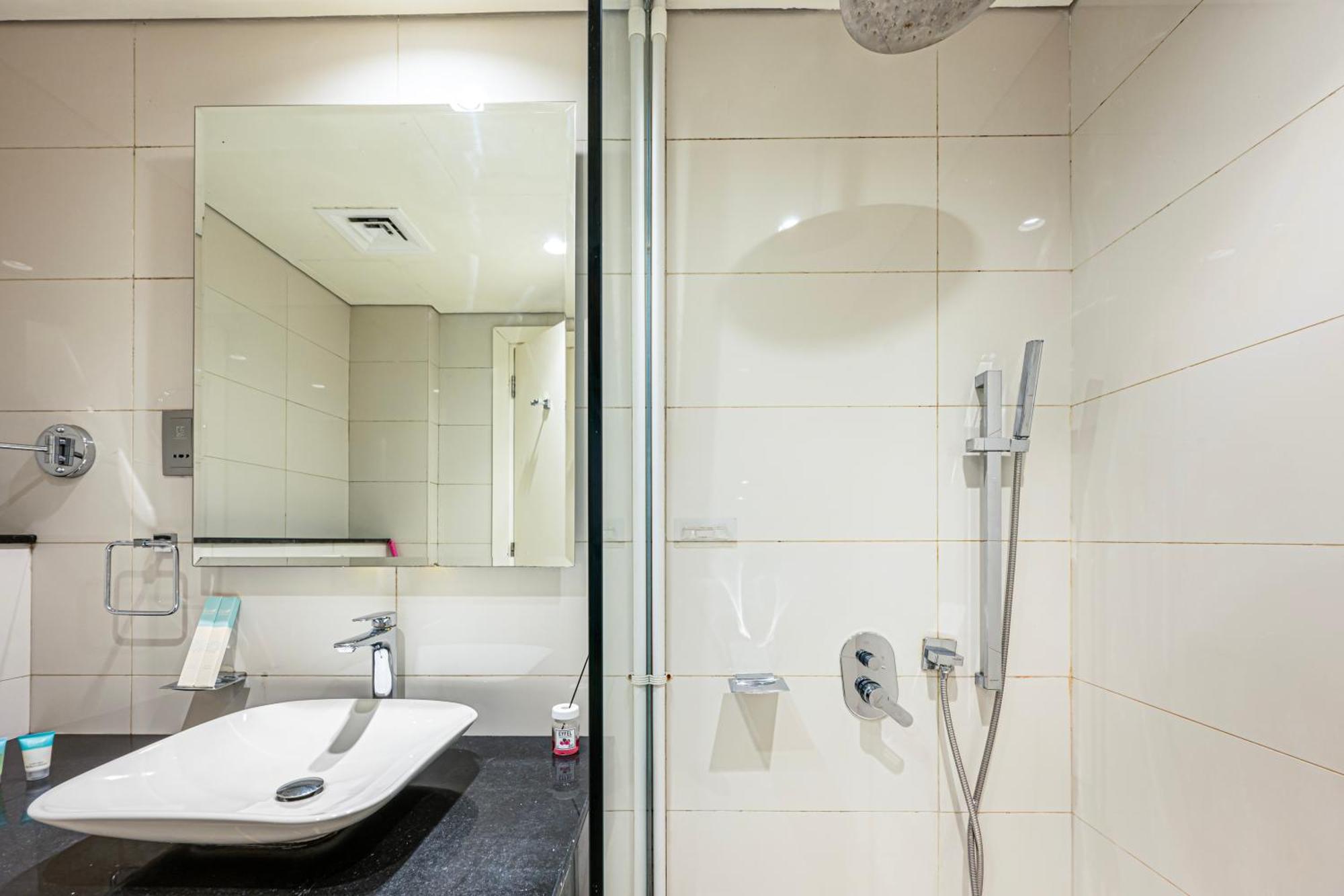 Modern In Business Bay Hub Apartment Dubai