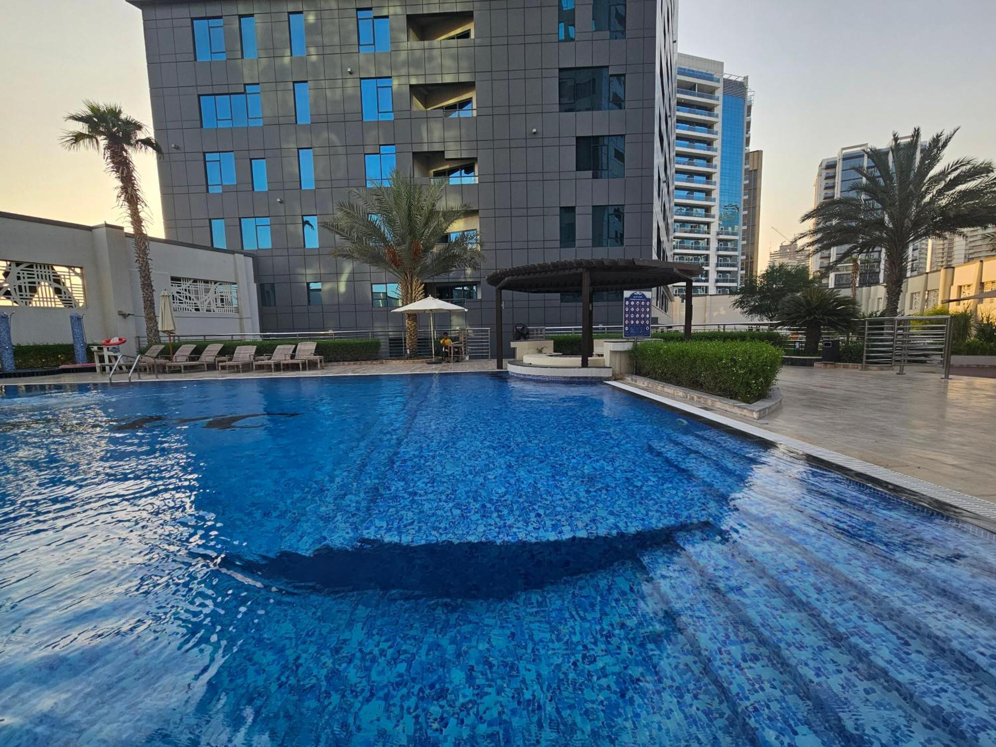 Apartment Vacay Lettings - Damac Capital Bay Tower Dubai