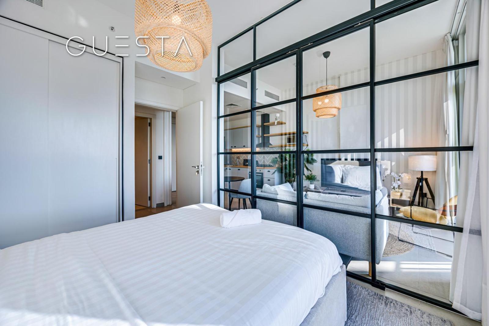 Apartment Collective Tower, Hills Estate *