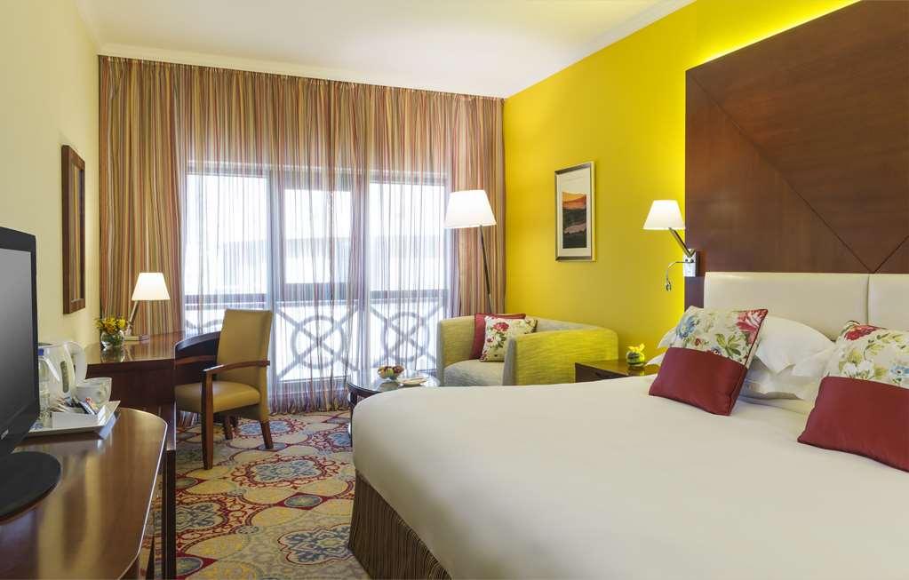 Coral Deira 4*